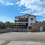 Filip 4* Starigrad Paklenica