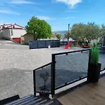 Filip With Swimming Pool Guest house 4*
