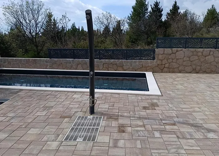 Filip 4* Starigrad Paklenica