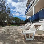 Maison d'hôtes Filip With Swimming Pool