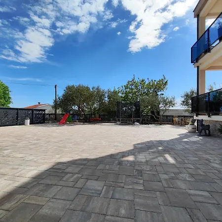 Filip Starigrad Paklenica