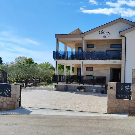 Filip 4* Starigrad Paklenica