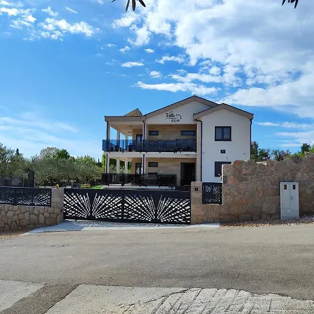 Filip 4* Starigrad Paklenica