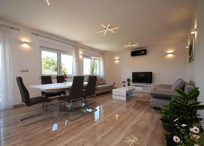 Filip 4* Starigrad Paklenica