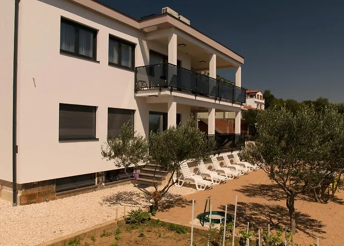 Filip 4* Starigrad Paklenica